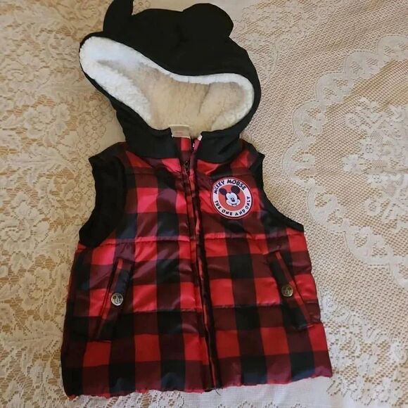Disney Mickey Mouse puffer boys vest red and black size 18 months - Picture 1 of 5